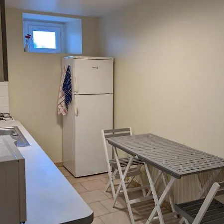 펜션 En Charente Avec Jardin, Animaux Acceptes - Fr-1-653-177