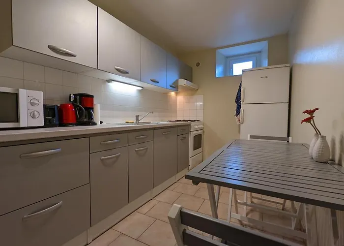 Communal Dans Le Sud Charente, Animaux Acceptés - Fr-1-653-177 Сasa de vacaciones Salles-Lavalette