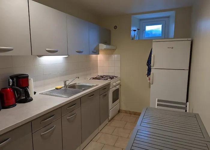 Сasa de vacaciones Communal Dans Le Sud Charente, Animaux Acceptés - Fr-1-653-177