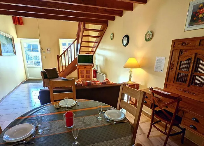 Communal Dans Le Sud Charente, Animaux Acceptés - Fr-1-653-177 *